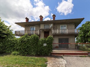 casa in vendita a Belvedere Langhe