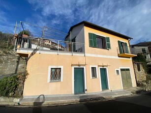 Casa Semi Indipendente con Terrazzo e Vista Apert