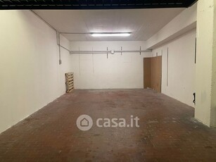 Garage/Posto auto in Affitto in Via Roen 59 a Bolzano