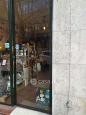 Negozio/Locale commerciale in Affitto in a Reggio Emilia