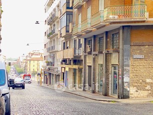 Negozio/Locale commerciale in Affitto in Corso Vittorio Emanuele a Benevento