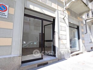 Negozio/Locale commerciale in Affitto in Via Lessolo 31 a Torino