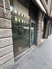 Negozio/Locale commerciale in Affitto in Via roma a Padova