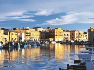 Palazzina commerciale in vendita a Mazara Del Vallo