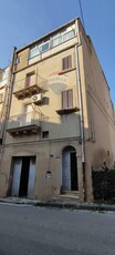 Porzione di casa di 178 mq a Caltagirone