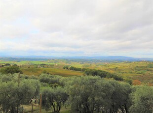 Quadrilocale in vendita a Poggibonsi