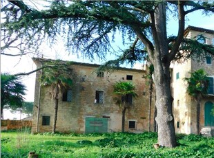 Rustico / Casale in vendita a Castiglione del Lago