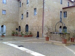 Rustico / Casale in vendita a Monteriggioni