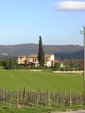 Rustico / Casale in vendita a Monteroni d'Arbia