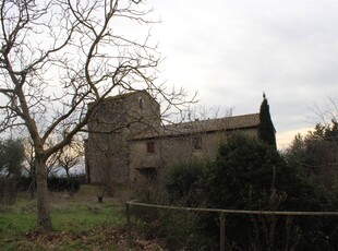 Rustico / Casale in vendita a Volterra - Zona: Sensano