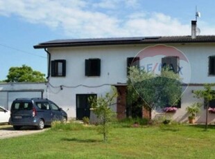 Soluzione Indipendente in vendita a Villa Bartolomea - Zona: Spinimbecco