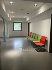 Stabile / Palazzo in Affitto in Via Molinero 12 r a Savona