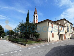 Villa a schiera da ristrutturare in vendita a San Vito Di Leguzzano