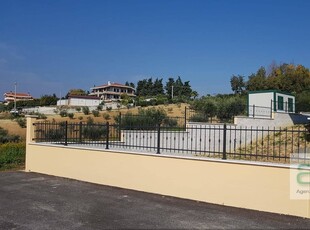 Villa bifamiliare di 255 mq a Colonnella
