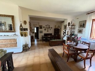Villa Bifamiliare in vendita a Castiglione del Lago - Frazione: Pozzuolo
