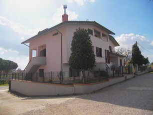 Villa Bifamiliare in vendita a Montepulciano - Zona: Montepulciano Stazione