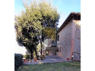 Villa Bifamiliare in vendita a Murlo