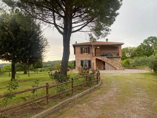 Villa Bifamiliare in vendita a Poggibonsi