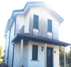 Villa Bifamiliare in vendita a Trecenta - Zona: Trecenta
