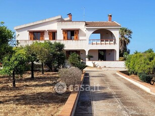 Villa in Affitto in Via Dulcamara a Noto