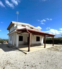 Villa in Str. Est. Vecchia Terlizzi, ., Corato (BA)