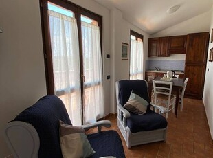 Villa in Umbria con 6 Unità abit.+Piscina+Wifi+Biliardo+Salone 65mq+Forno+camino