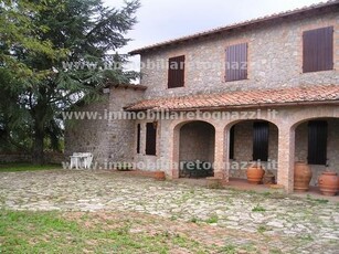 Villa in vendita a Castelnuovo Berardenga