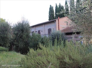 Villa in vendita a Chiusi