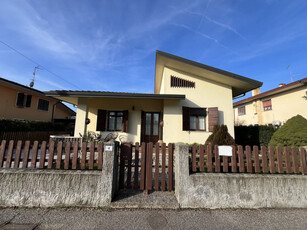 Villa in vendita a Montagnana - Zona: Montagnana