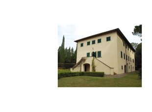 Villa in vendita a Montecatini Val di Cecina