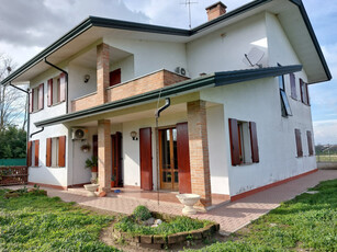 Villa in vendita a Piacenza d'Adige - Zona: Piacenza d'Adige - Centro