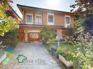 Villa in vendita a San Giuliano Milanese