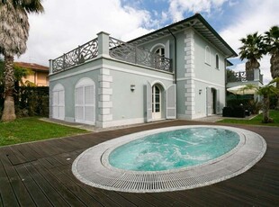 Vittoria apuana villa singola con mini-piscina