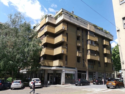 Appartamento in vendita a Sondrio Centro Zona Garibaldi