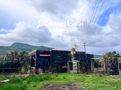 Villa con terrazzo a Pantelleria