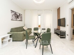 Appartamento in Vendita in Via Carlo Tenca 1 a Milano