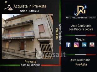 Appartamento in Vendita in Via Reggio Campi II Tronco 10 -30 a Reggio Calabria