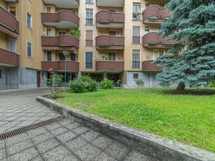 Bilocale in Affitto a Milano, 1'200€, 85 m², arredato