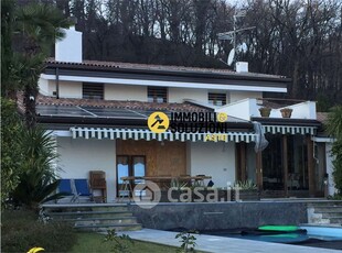 Casa Bi/Trifamiliare in Vendita in Via Ronchi 122 a Padenghe sul Garda