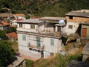 Casa indipendente in Vendita in san michele 3 a Messina