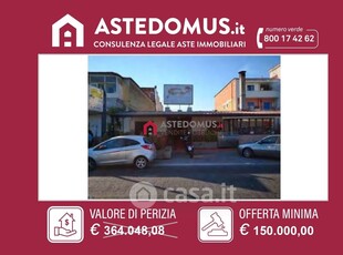 Negozio/Locale commerciale in Vendita in Via Consolare Campana 57 a Villaricca