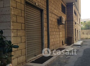 Negozio/Locale commerciale in Vendita in Via Giuseppe Garibaldi 28 a Nocera Inferiore