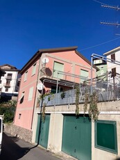 Quadrilocale in vendita a La Spezia - Zona: Valdellora