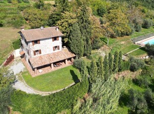 rustico / casale in vendita a Pescaglia