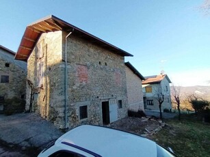 Rustico in vendita a Castelnovo Ne' Monti