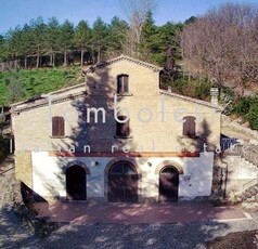 Rustico in vendita a Pergola