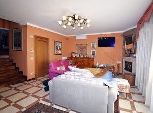 Villa a schiera in Via Trieste 2020, Arzignano, 11 locali, 3 bagni