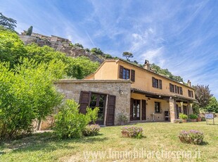 Villa con giardino a Orvieto