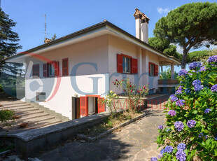 Villa con giardino a San Cesareo