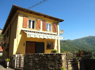 Villa in vendita a Calice al Cornoviglio